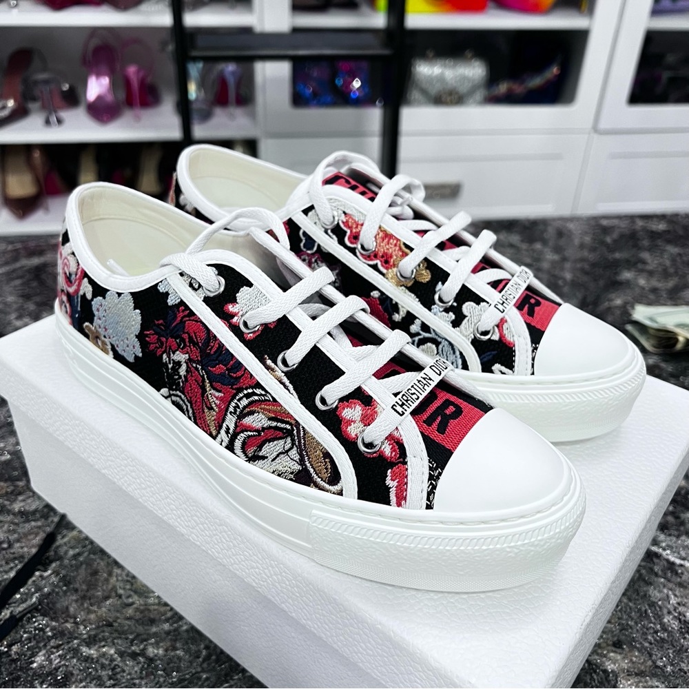 NWT Christian Dior Walk’N’Dior sneakers, 40.5